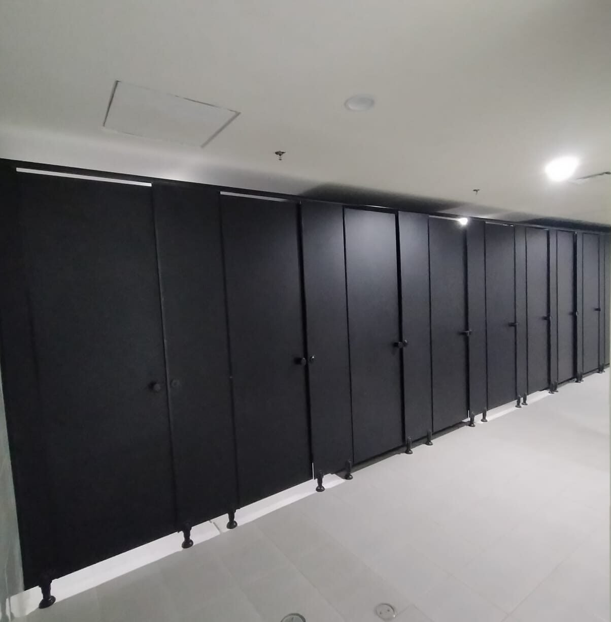 Sakura Dark cubicle toilet PT Sakura Matriks Utama
